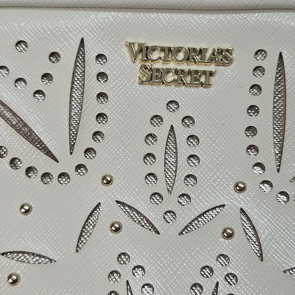 Victorias Secret Cream Laser Cut Floral Dome Cosmetic Bag‎ Makeup Travel Pouch